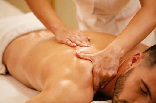 Ai nên trải nghiệm Massage Nuru
