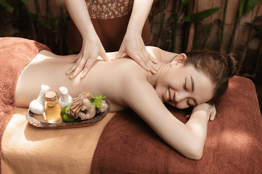 Các bước Massage trị liệu tại Oasis Massage