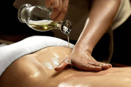 Tinh dầu massage body từ thiên nhiên