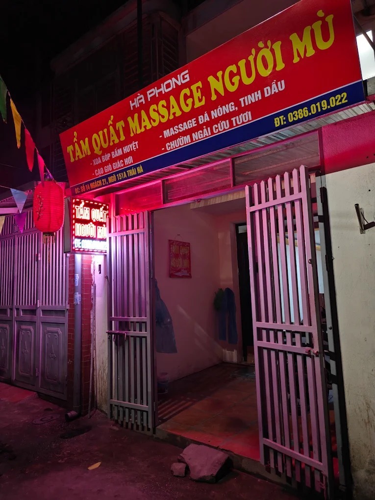 Tẩm quất massage người mù Hà Phong