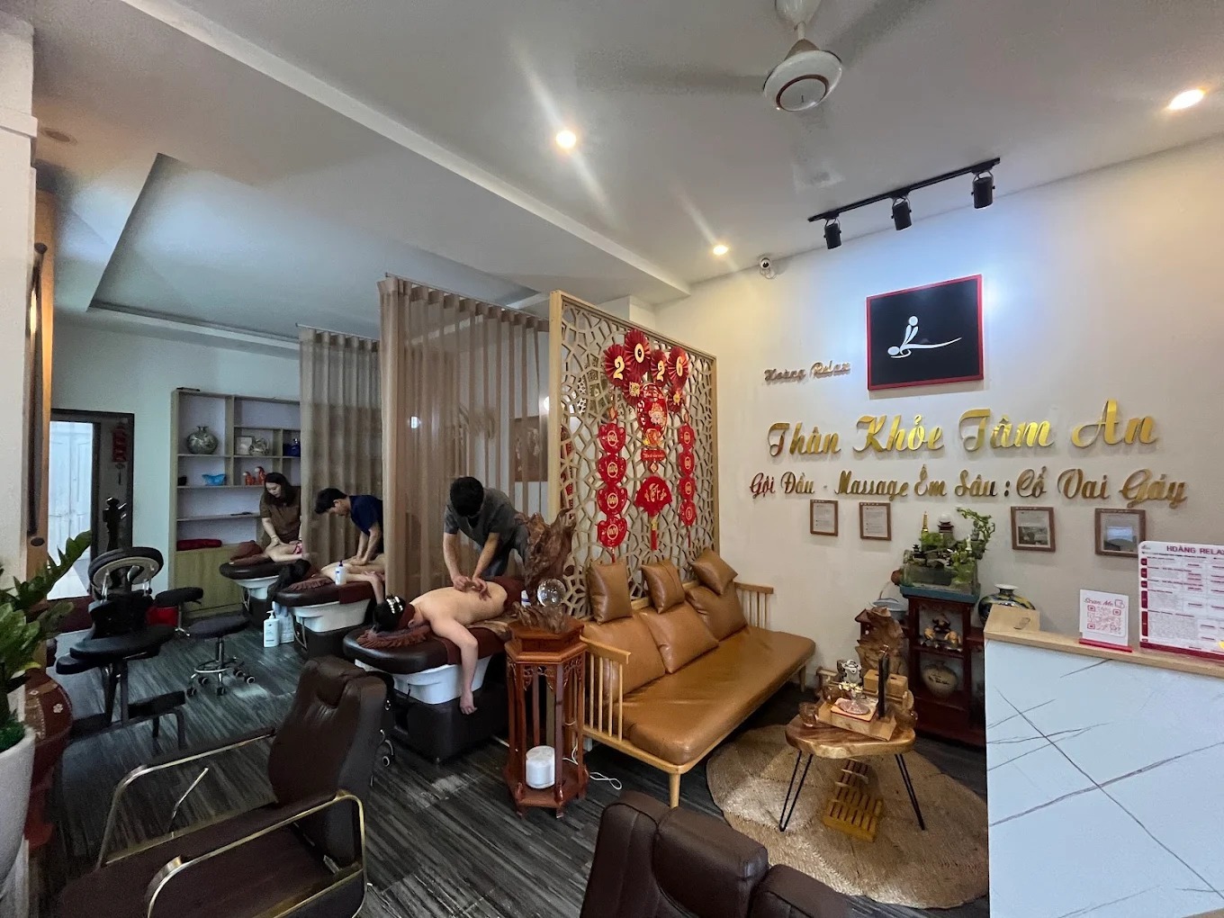Hoàng Relax- Massage Cổ Vai Gáy - Body- Foot