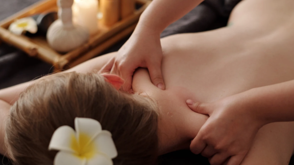 Đội ngũ kỹ thuật viên giàu kinh nghiệm và tận tâm