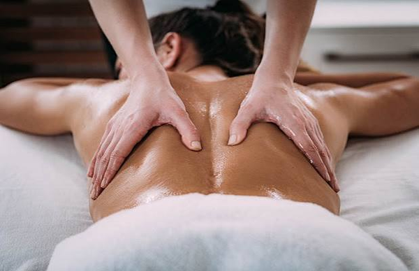 Đội ngũ kỹ thuật viên được đào tạo bài bản